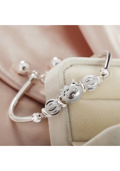 KUOFENG00150TITANYUM Çelik Dört Yapraklı Çiçek Desenli, Şık ve Lüks Kadın Bilekliği (Yurt Dışından) fiyatları