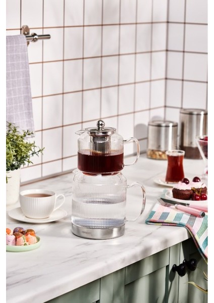 Kelly İndüksiyon Tabanlı Borosilikat Cam Midi Çaydanlık – Isıya Dayanıklı, Paslanmaz Çelik Süzgeçli, 2,1 L Şeffaf