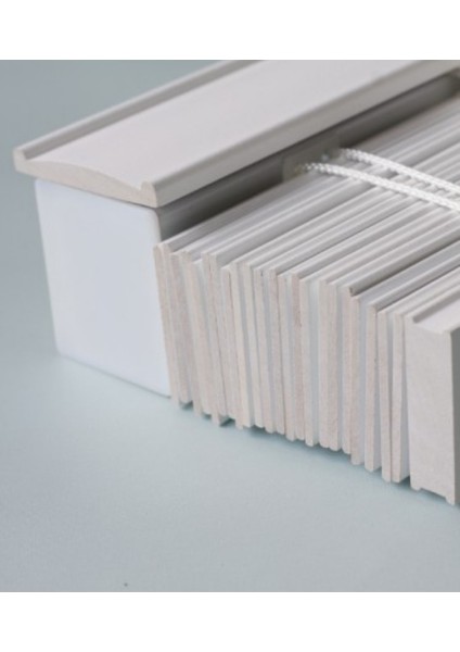 Wooden Blinds Doğal Ahşap Jaluzi Perde 50 mm, Alüminyum Kasalı - Beyaz (Kurdelasız)