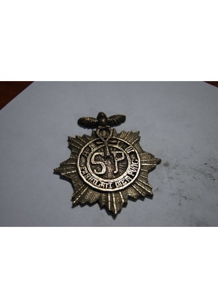 Ankh-Morpork Şehir Gözetimi Gizli Polis Rozeti (Sadece Plastik Aparattır!!!) 3D modelleri