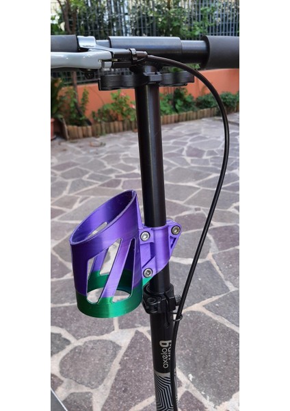 Scooter Için Şişe Tutucusu - Scooter Için Şişe Tutucusu (Sadece Plastik Aparattır!!!) 3D