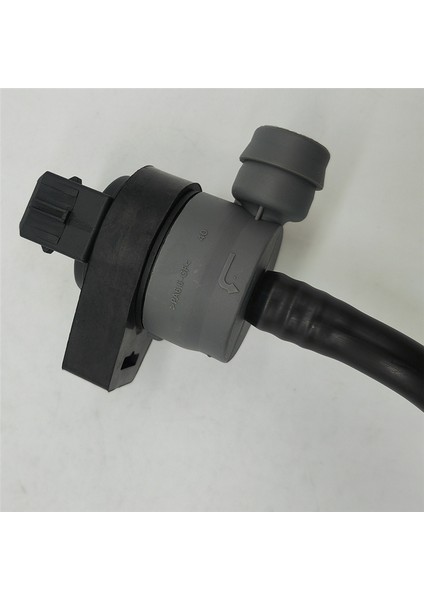 F01 F02 Için Borulu Karbon Tank Havalandırma Vanası ile Yakıt Deposu Havalandırma Vanası (Yurt Dışından) fırsatları