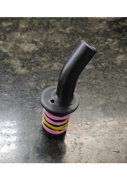 Şarap Şişesi Yağı Dağıtıcı (Sadece Plastik Aparattır!!!) 3D modelleri