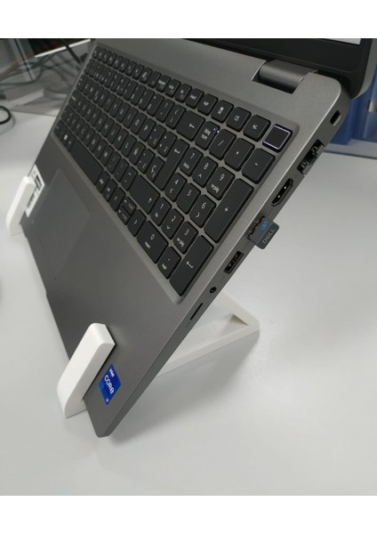 Ofis Için Dizüstü Bilgisayar Standı (Sadece Plastik Aparattır!!!) 3D