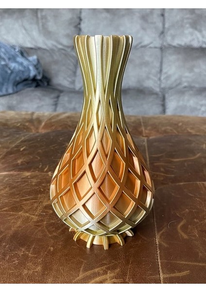 Çapraz Nervürlü Vazo (Sadece Plastik Aparattır!!!) 3D
