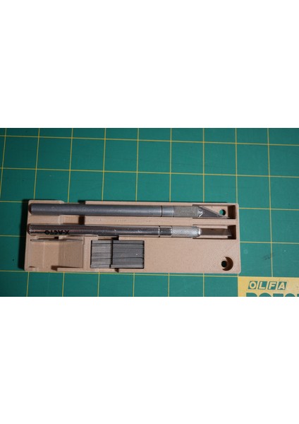Xacto Tepsi (Sadece Plastik Aparattır!!!) 3D modelleri