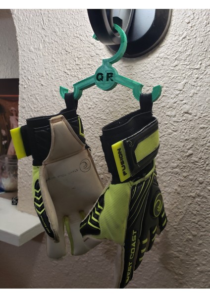 Futbol Kaleci Eldiveni Askısı (Plastik Aparattır!!!) 3D fırsatları