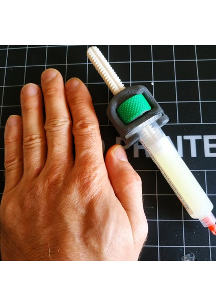 Akı Veya Lehim Macunu ile Şırınga Dağıtıcısı 3D fiyatları