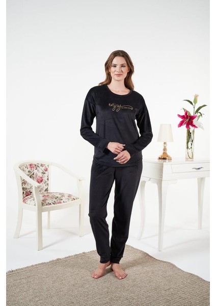 Kadın Kışlık Kadife Pijama Takımı fiyatları