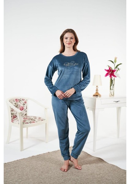 Kadın Kışlık Kadife Pijama Takımı
