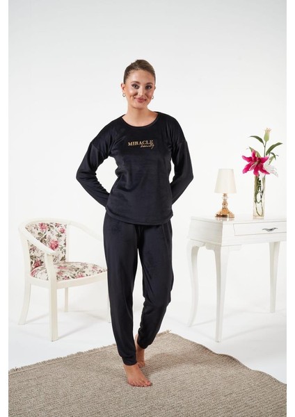 Kadın Kışlık Kadife Pijama Takımı fırsatları
