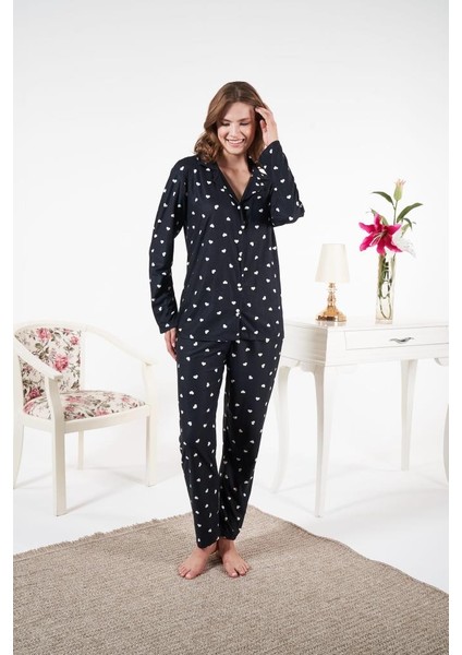 Kadın Kışlık Önden Düğmeli Kalp Desenli Süet Pijama Takımı modelleri