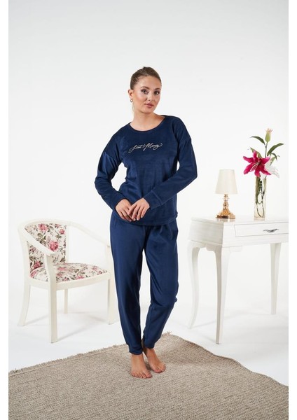Kadın Kışlık Kadife Pijama Takımı fiyatları