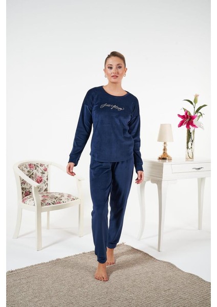 Kadın Kışlık Kadife Pijama Takımı modelleri