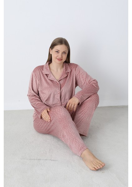 Kadın Kışlık Önden Düğmeli Puantiyeli Kadife Battal Pijama Takımı Pudra fırsatları