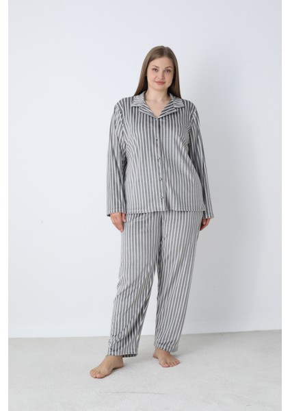 Kadın Kışlık Önden Düğmeli Çizgili Kadife Battal Pijama Takımı Gri