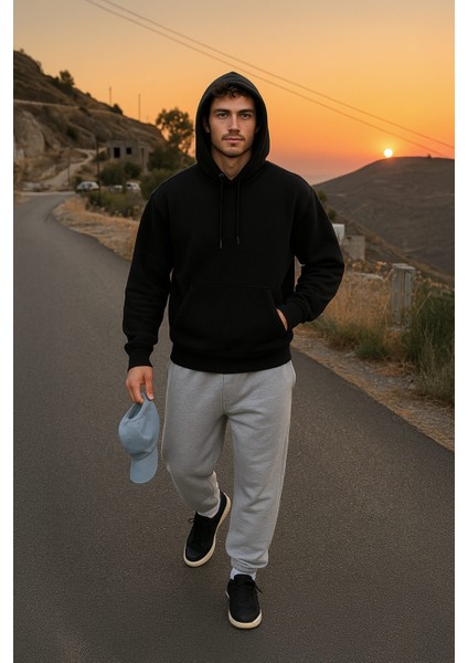Erkek Kapüşonlu Cepli Içi Polarlı Sweatshirt