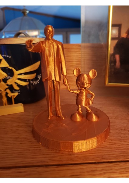 Walt Disney "ortaklar" Heykeli (Sadece Plastik Aparattır!!!) 3D