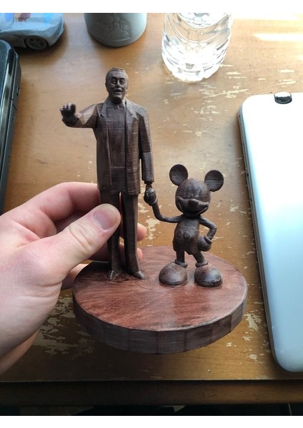 Walt Disney "ortaklar" Heykeli (Sadece Plastik Aparattır!!!) 3D modelleri