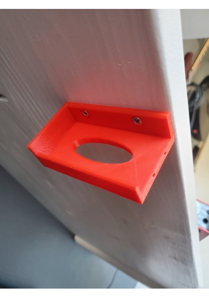 Scarlett Solo (Gen 3) Masa Montajı Altında (Sadece Plastik Aparattır!!!) 3D modelleri