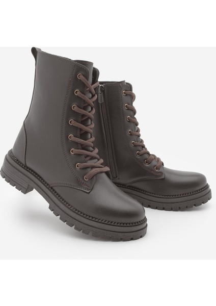 Kadın Postal Bot Fermuarlı Bağcıklı Tırtıklı Taban Celare Kahve
