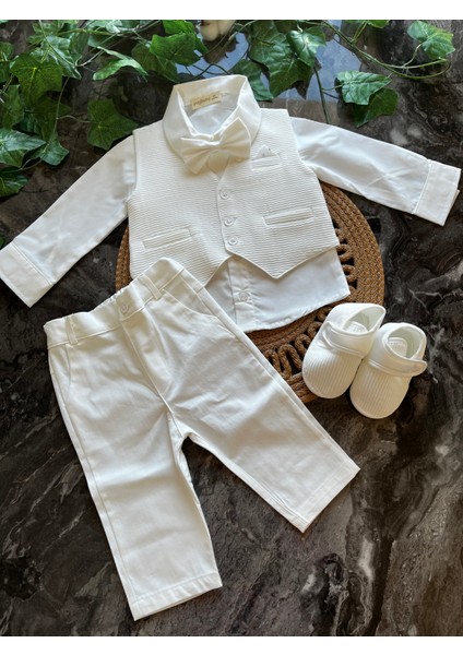 Klasik Gofreli Yelekli Papyonlu Mevlid Takımı Krem Erkek Bebek