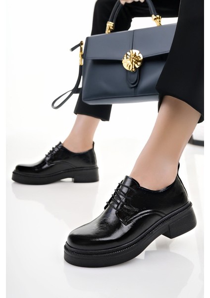 BAHRİNA Kadın Bağcıklı Makosen Loafer Ayakkabı