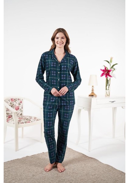 Kadın Kışlık Önden Düğmeli Kareli Süet Pijama Takımı