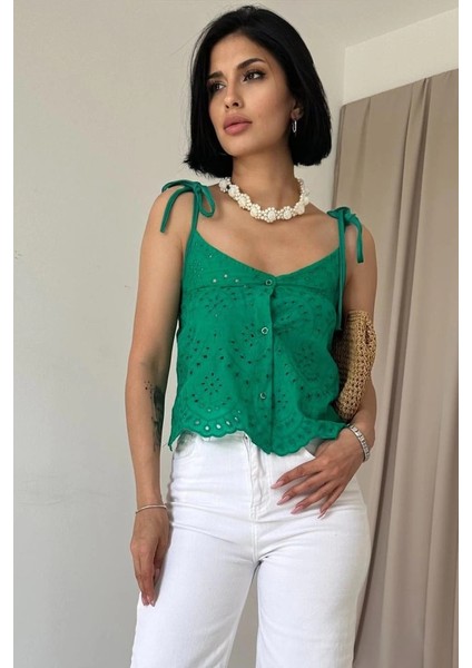 Yeşil Bağcıklı Brode Bluz