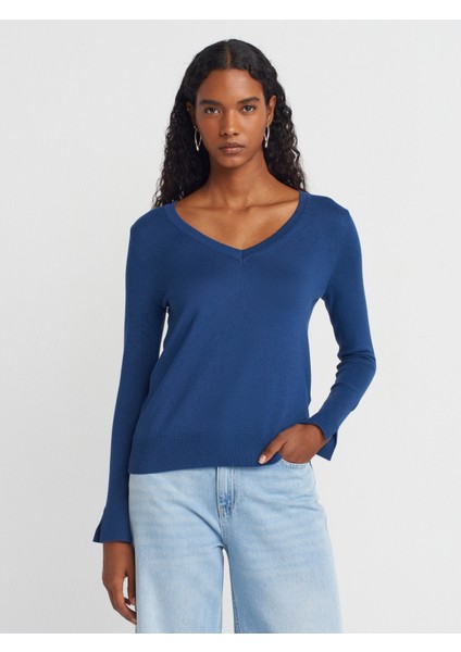 10427 V Yaka Kolu Yırtmaçlı Kazak-Indigo