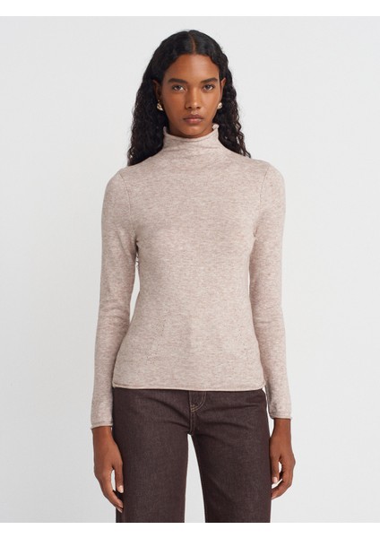 10714 Dik Yaka Yünlü Yumuşak Ince Dokulu Triko Kazak-Vizon M.