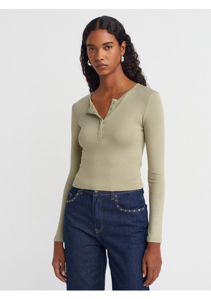 31442 Uzun Kollu Çıtçıt Düğmeli Top-Çağla