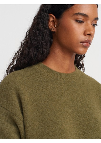 10640 Bisiklet Yaka Yumuşak Dokulu Triko Kazak-Haki modelleri