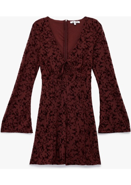 Tül V Yaka Uzun Ispanyol Kollu Fiyonklu Dantelli Mini Şortlu Tulum