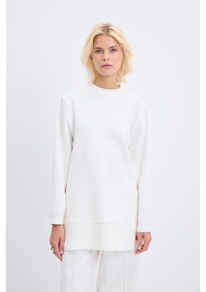 Oversize Yandan Yırtmaçlı Sweatshirt Ekru fırsatları
