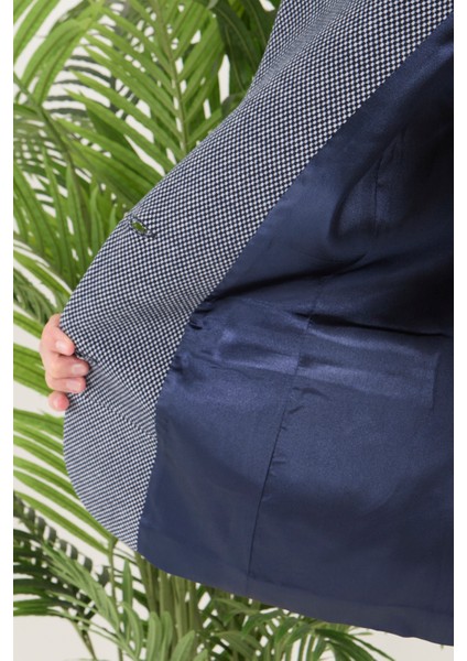 Kadın Pötikareli Düğmeli Klasik Ceket