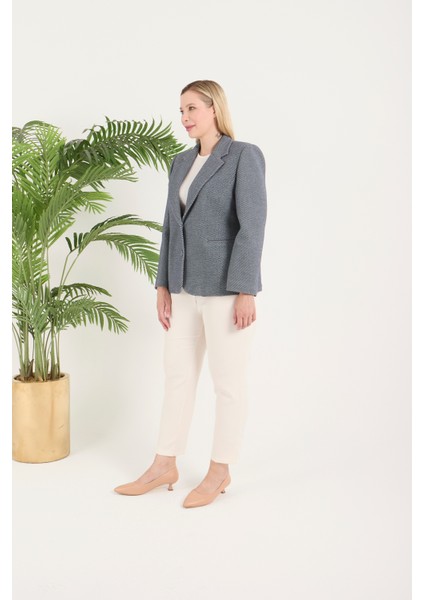 Kadın Pötikareli Düğmeli Klasik Ceket