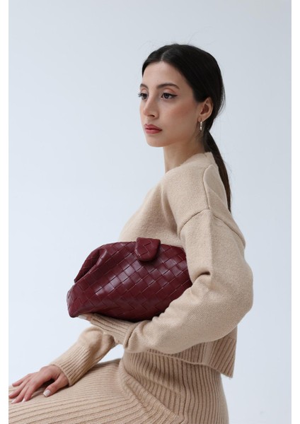 Bordo Örgü Derili Zincirli Portföy ve Omuz Çantası fiyatları