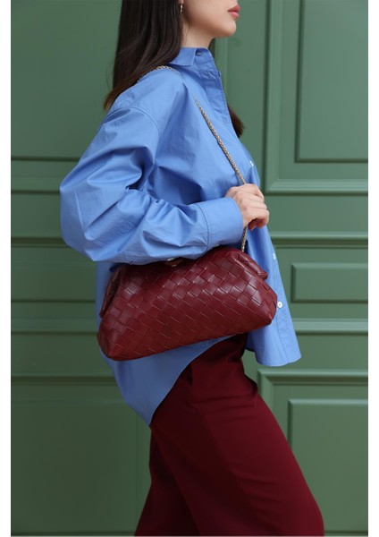 Bordo Örgü Derili Zincirli Portföy ve Omuz Çantası modelleri