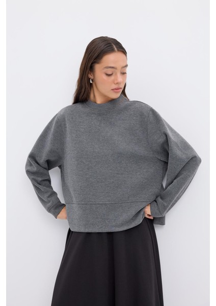 Oversize Yandan Yırtmaçlı Kısa Sweatshirt Antrasit Gri