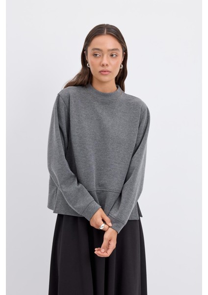 Oversize Yandan Yırtmaçlı Kısa Sweatshirt Antrasit Gri fırsatları