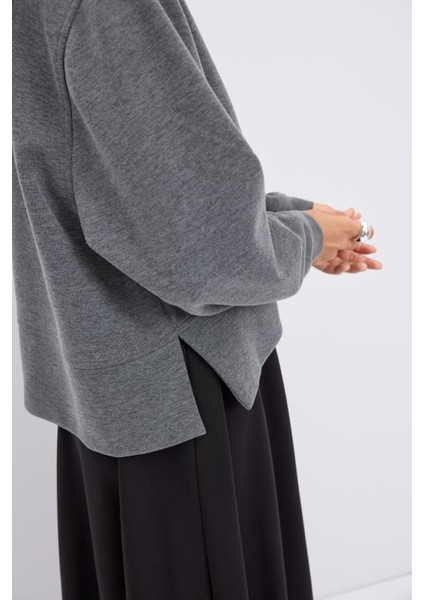 Oversize Yandan Yırtmaçlı Kısa Sweatshirt Antrasit Gri indirimleri