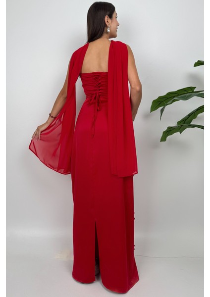 Lilina Straplez Fiyonk Detaylı Şal Aksesuarlı Uzun Kırmızı Abiye Elbise indirimleri