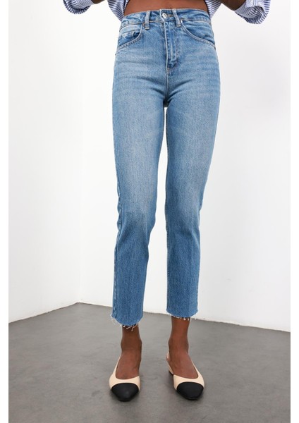 Mavi Yüksek Bel Boyfit Jean fırsatları