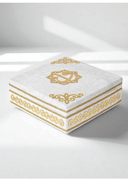 Sandıklı Kişiye Özel Isimli Seccade Seti - Hediyelik Kadife Kaplı Kuranı Kerim Seti - Beyaz modelleri