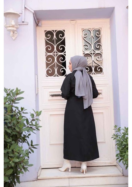 Tokalı Kemerli Siyah Tesettür Trençkot 26413S fırsatları