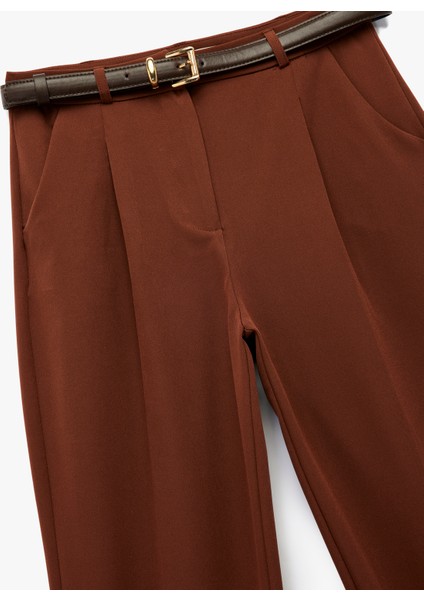 Regular Fit Cepli Kemer Detaylı Havuç Pantolon modelleri