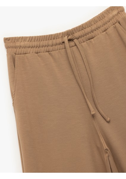 Oversize Yüksek Bel Cep Detaylı Geniş Paça Spor Eşofman Altı modelleri