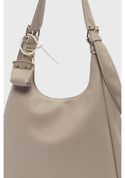 Guts Charmlı Salaş Omuz Çantası Bej fiyatları