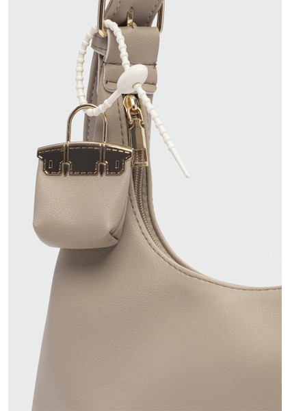 Guts Charmlı Salaş Omuz Çantası Bej modelleri